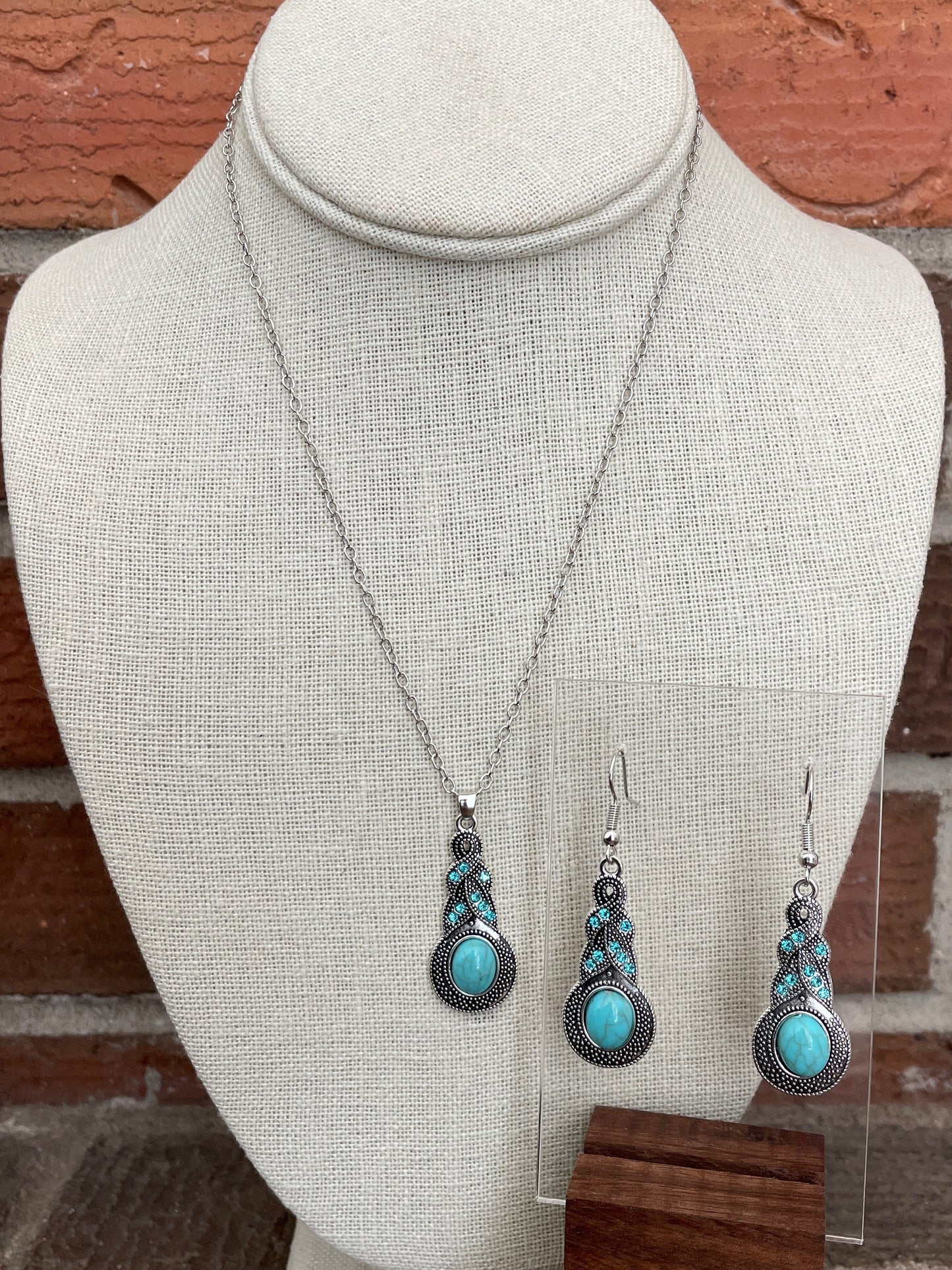 Faux Turquoise and Rhinestone Necklace and Earring Set