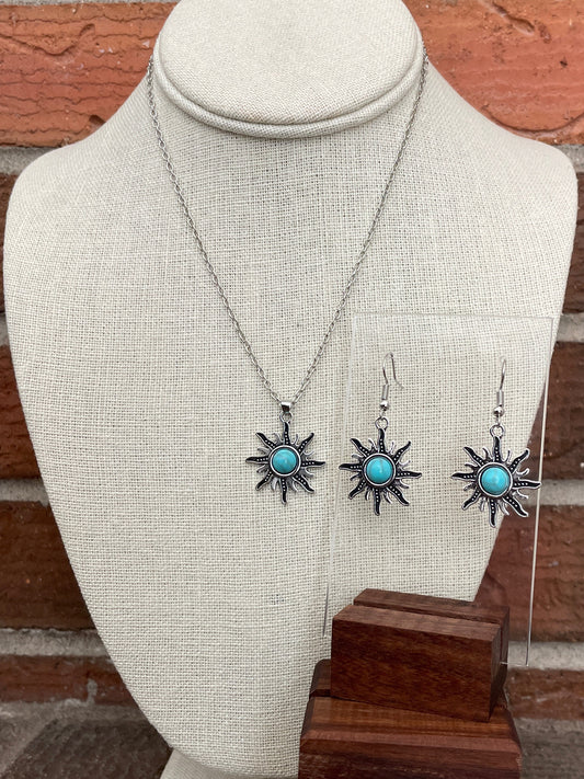 Faux Turquoise Sunburst Necklace and Earring Set