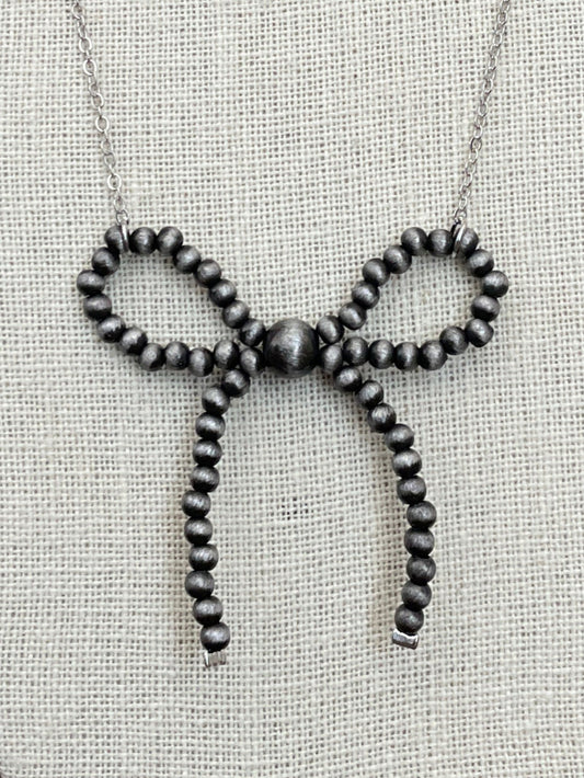 Navajo Style Pearl Bow Necklace with Chain