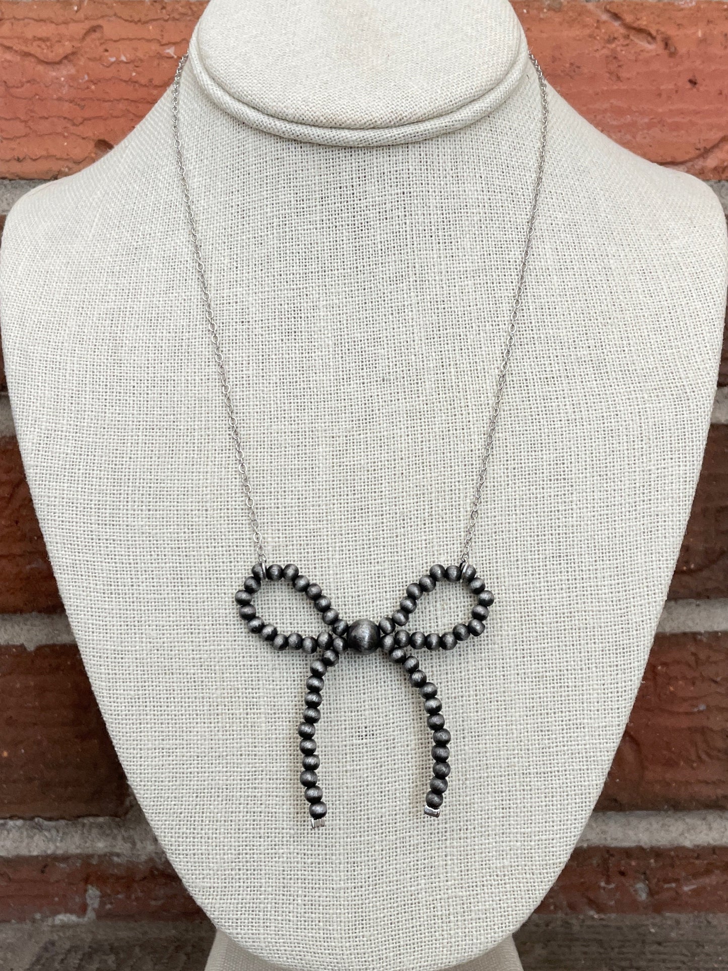 Navajo Style Pearl Bow Necklace with Chain