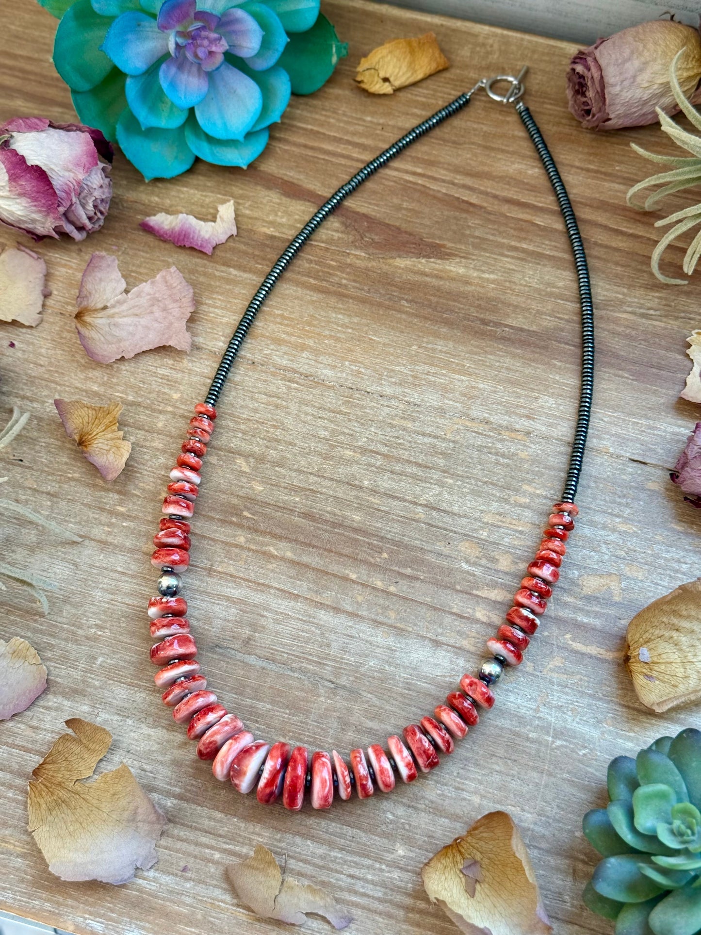 23” Red Spiny Graduated Necklace