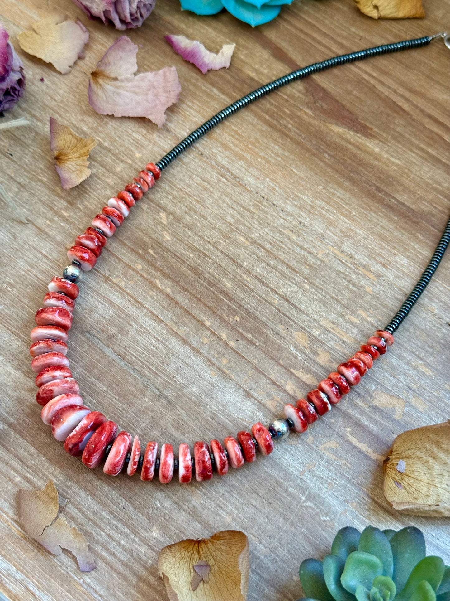 23” Red Spiny Graduated Necklace
