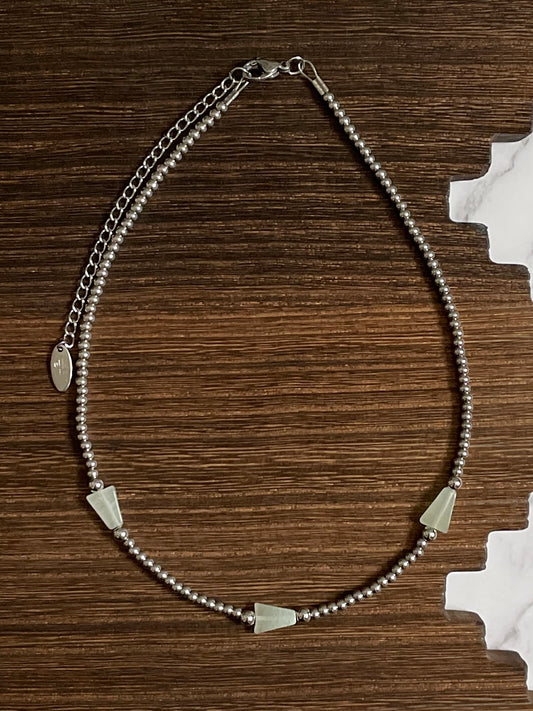 Aventurine Triangle Western Pearl Choker Necklace 14 inch