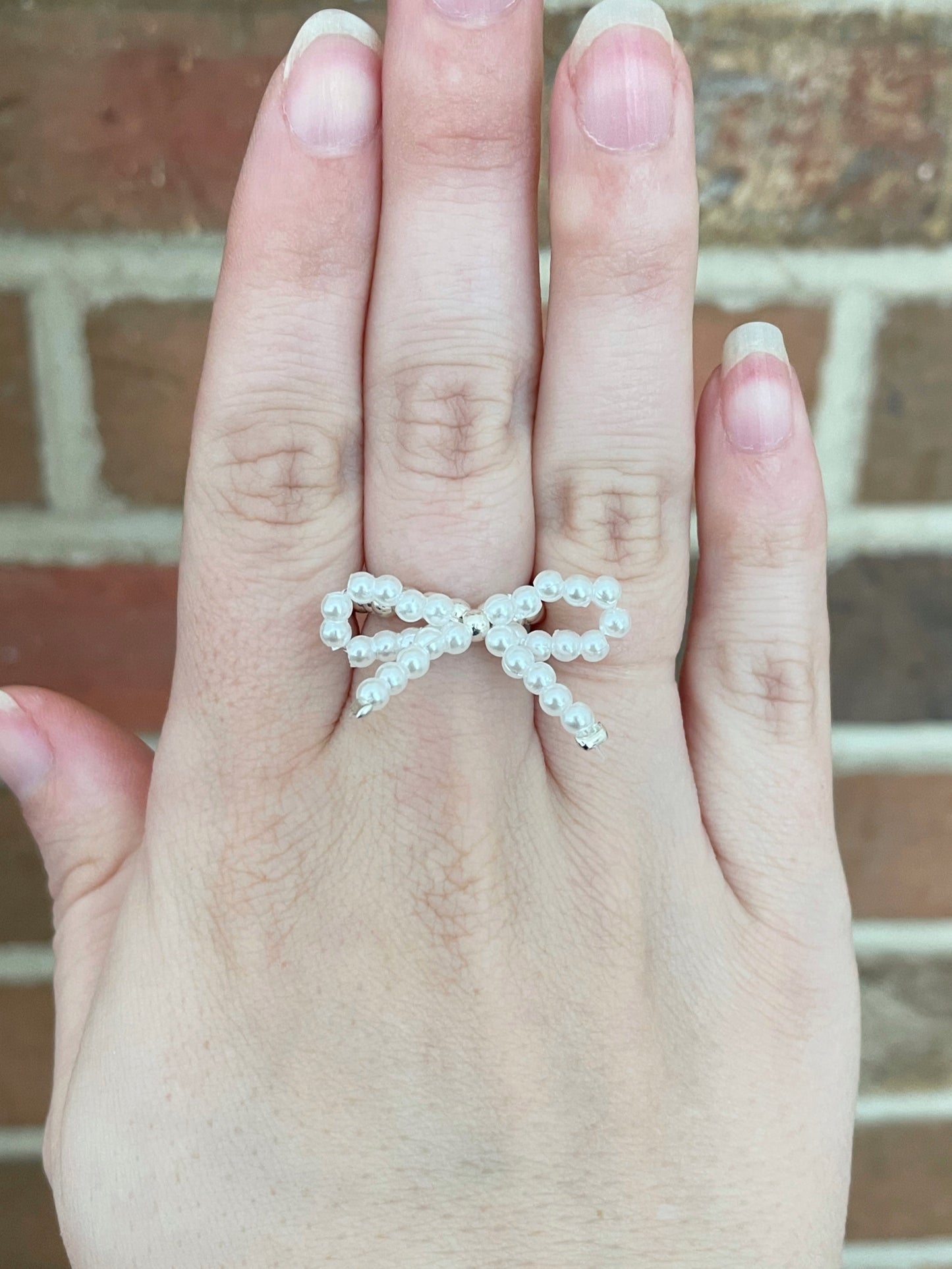Beaded Bow Ring - White & Silver