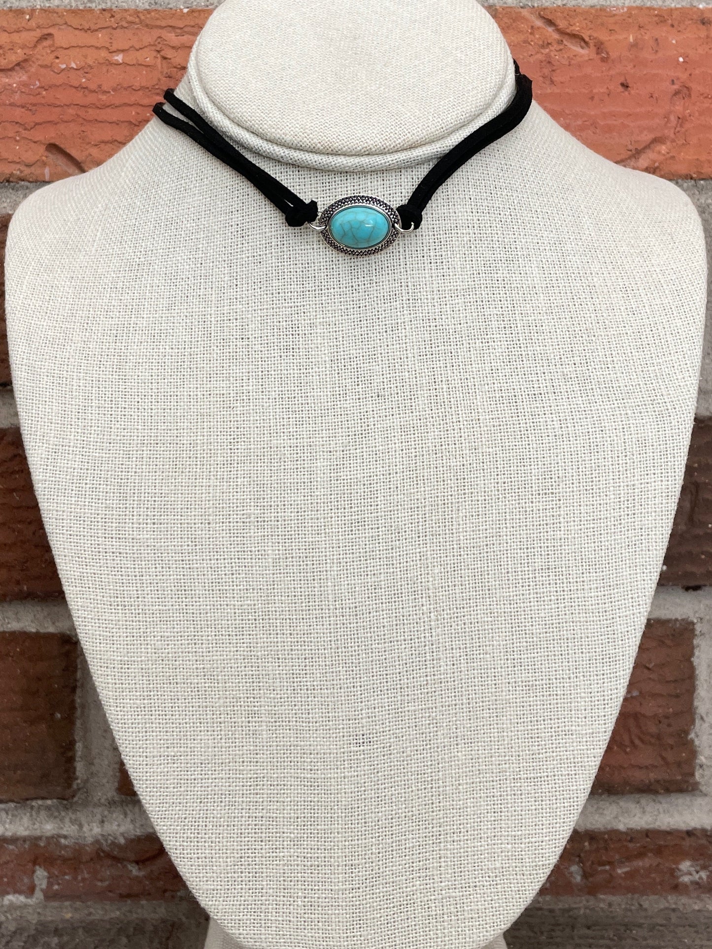 Cutout Concho Necklace Set with Faux Turquoise & Navajo Style Pearls