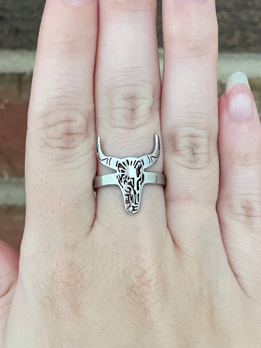 Cutout Steer Skull Ring