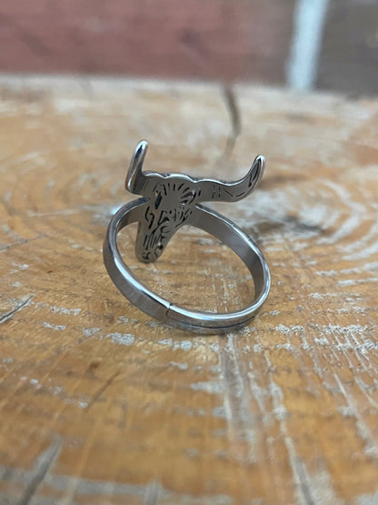 Cutout Steer Skull Ring