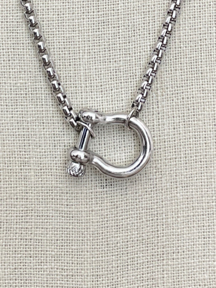 Shackle Bolt Necklace - Silver
