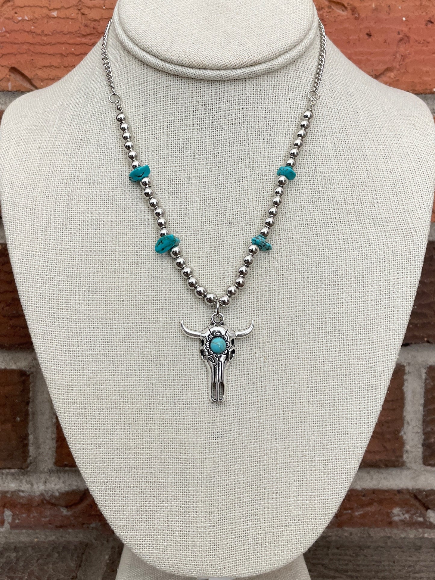 Faux Turquoise & Silver Beaded Steer Skull Necklace