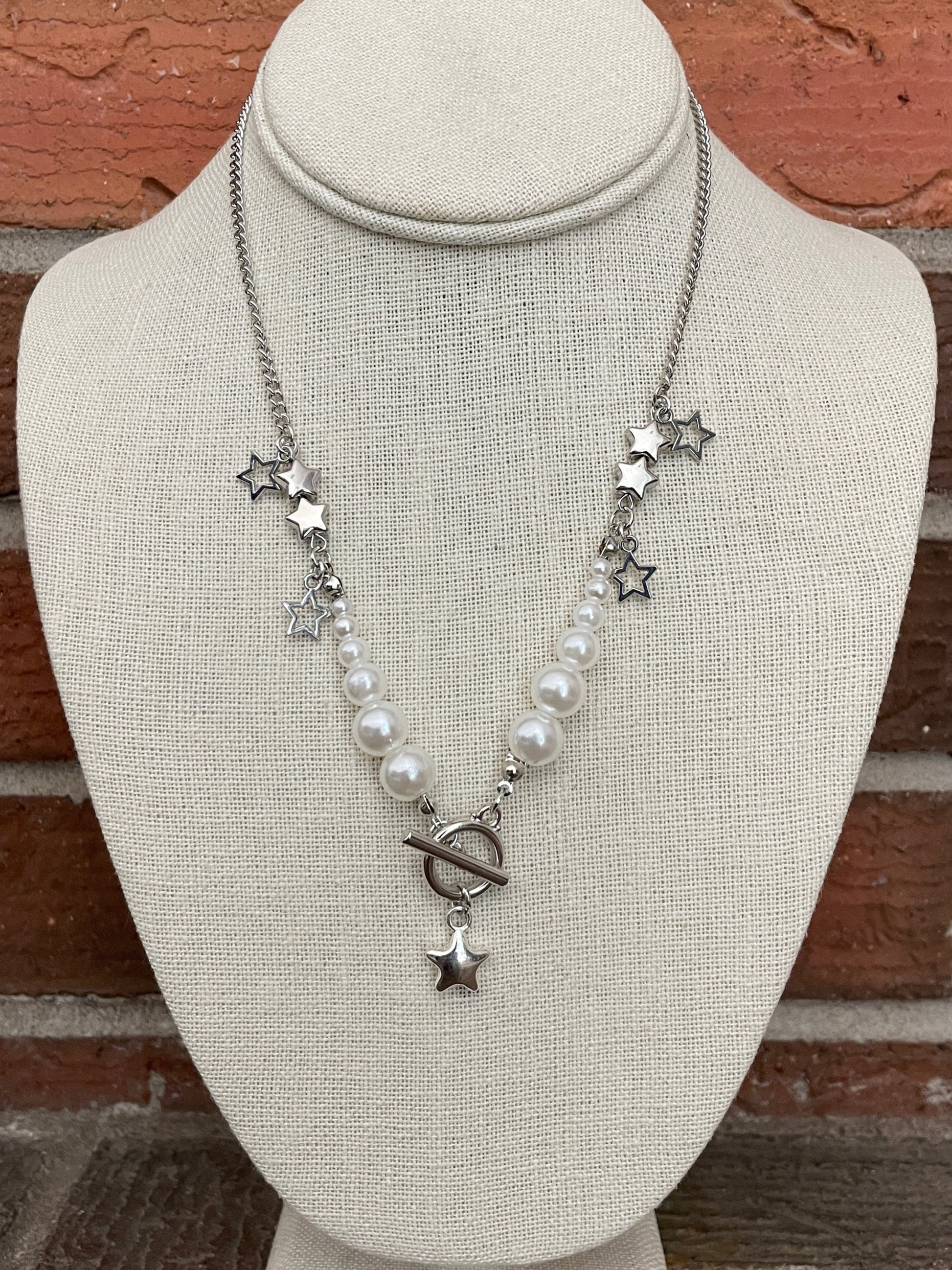 Layered Star Necklace Set with White Faux Pearls