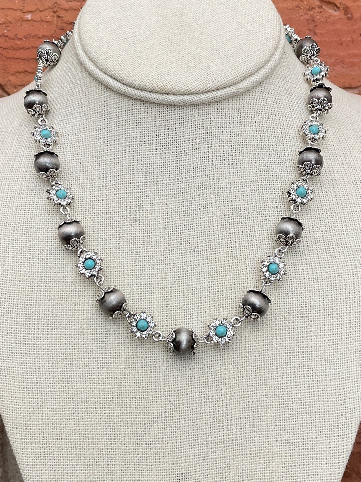 Navajo Style Pearl & Rhinestone Daisy Chain Necklace