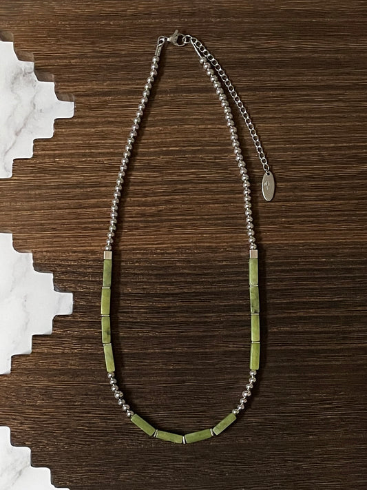 Serpentine Pillar Western Pearl Necklace 18 inch