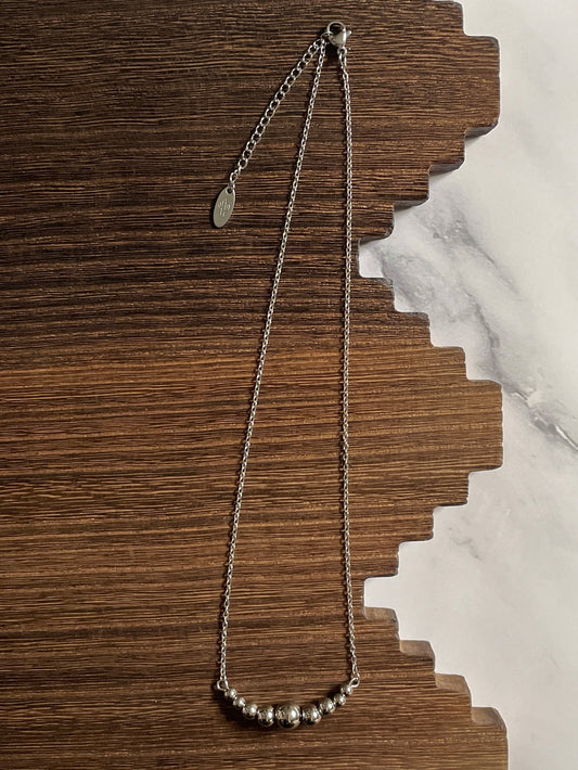 Western Pearl 1.5 inch Graduated Bar Necklace