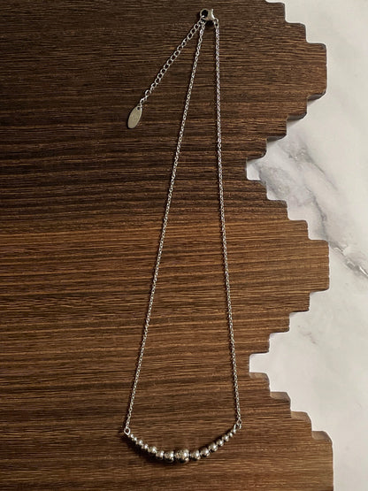 Western Pearl 2 inch Graduated Bar Necklace